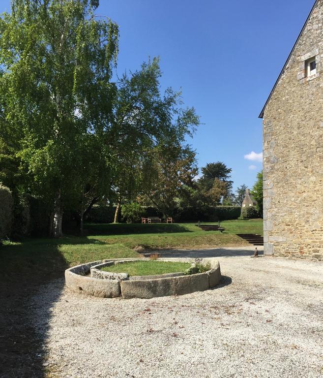 Le Domaine De Belleville Dragey Exteriör bild