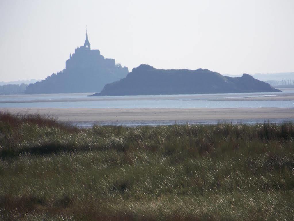 Le Domaine De Belleville Dragey Exteriör bild